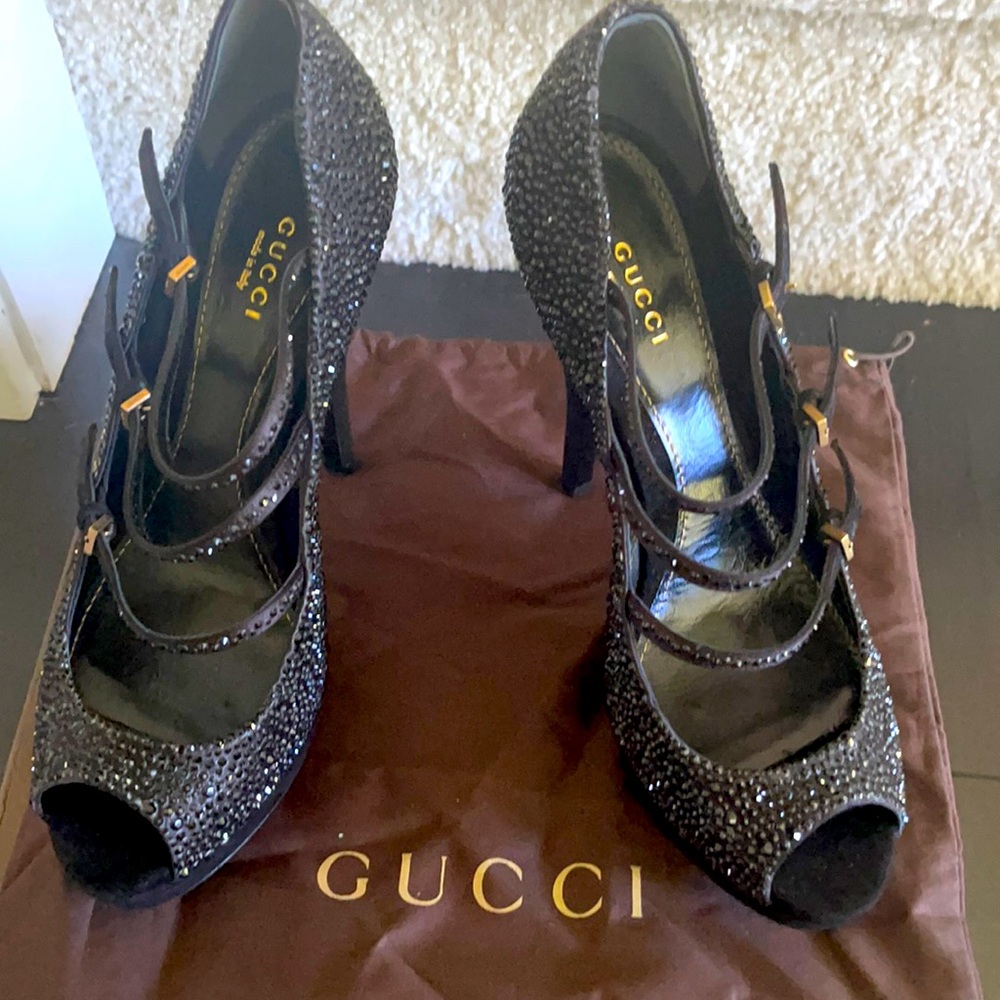 Gucci glimmer pumps